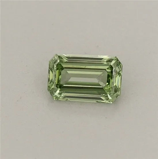 0.22ct Emerald Lab Grown Diamond (Colour Fancy Vivid Green, Clarity VS1, IGI Certified)