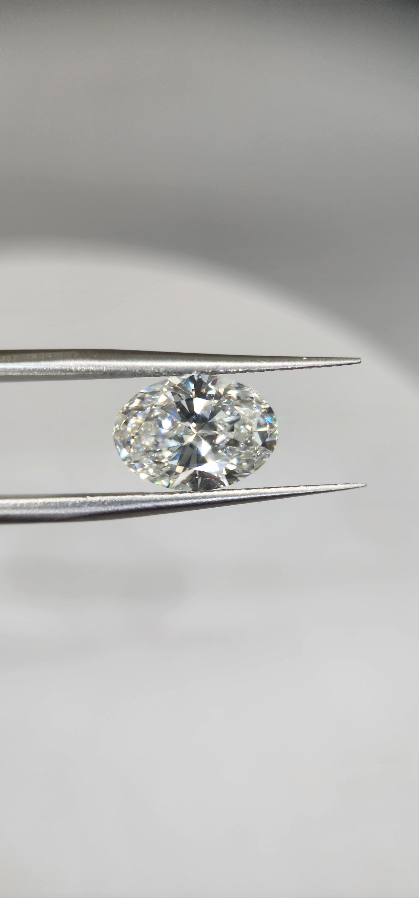3.07 Carat Oval Lab Grown Diamond, Color G, VS1 Clarity IGI Certified (723535646)