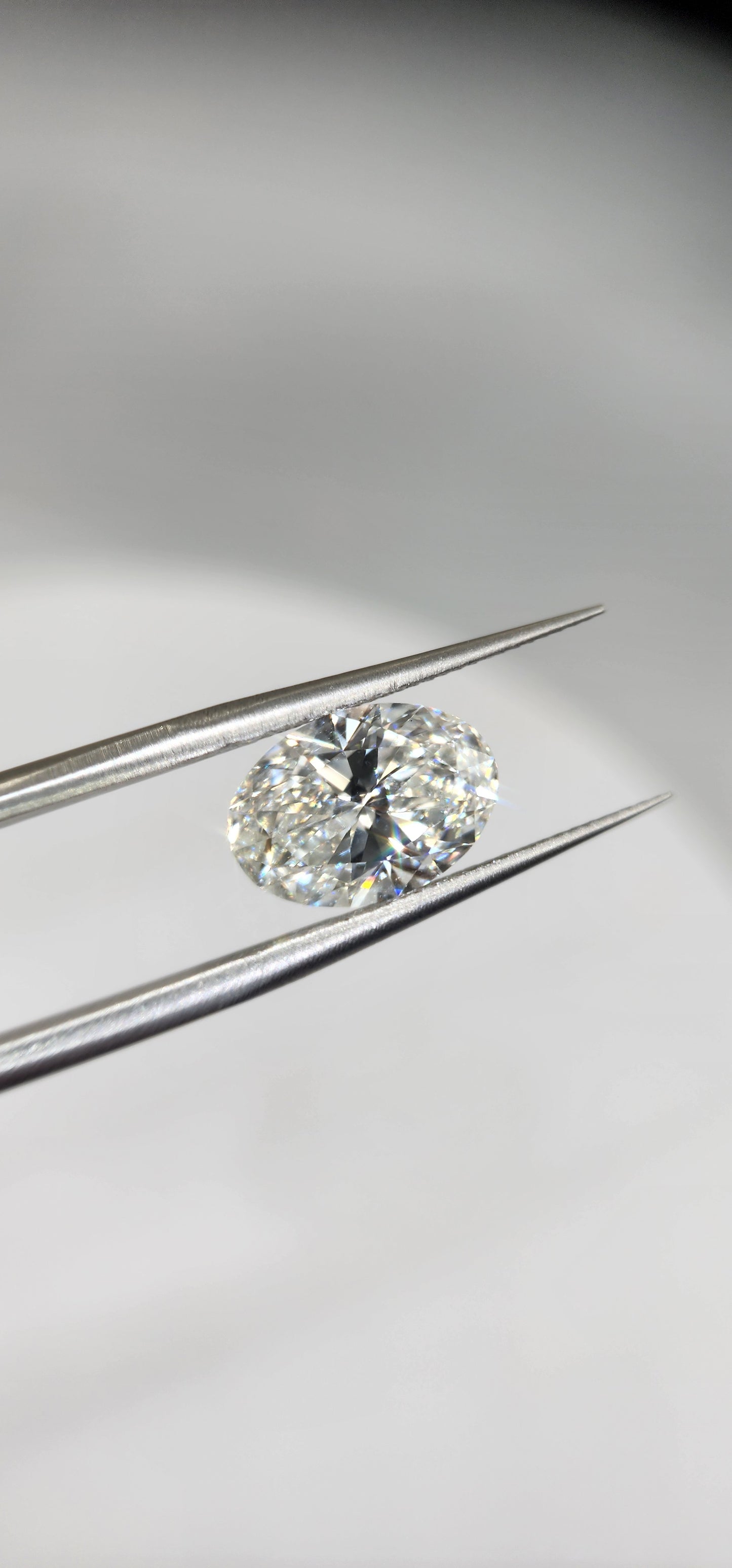 3.07 Carat Oval Lab Grown Diamond, Color G, VS1 Clarity IGI Certified (723535656)