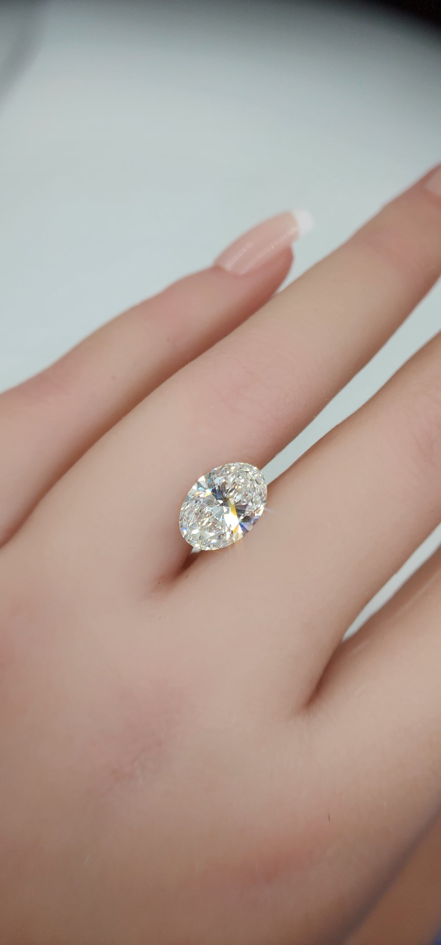 3.07 Carat Oval Lab Grown Diamond, Color G, VS1 Clarity IGI Certified (723535656)