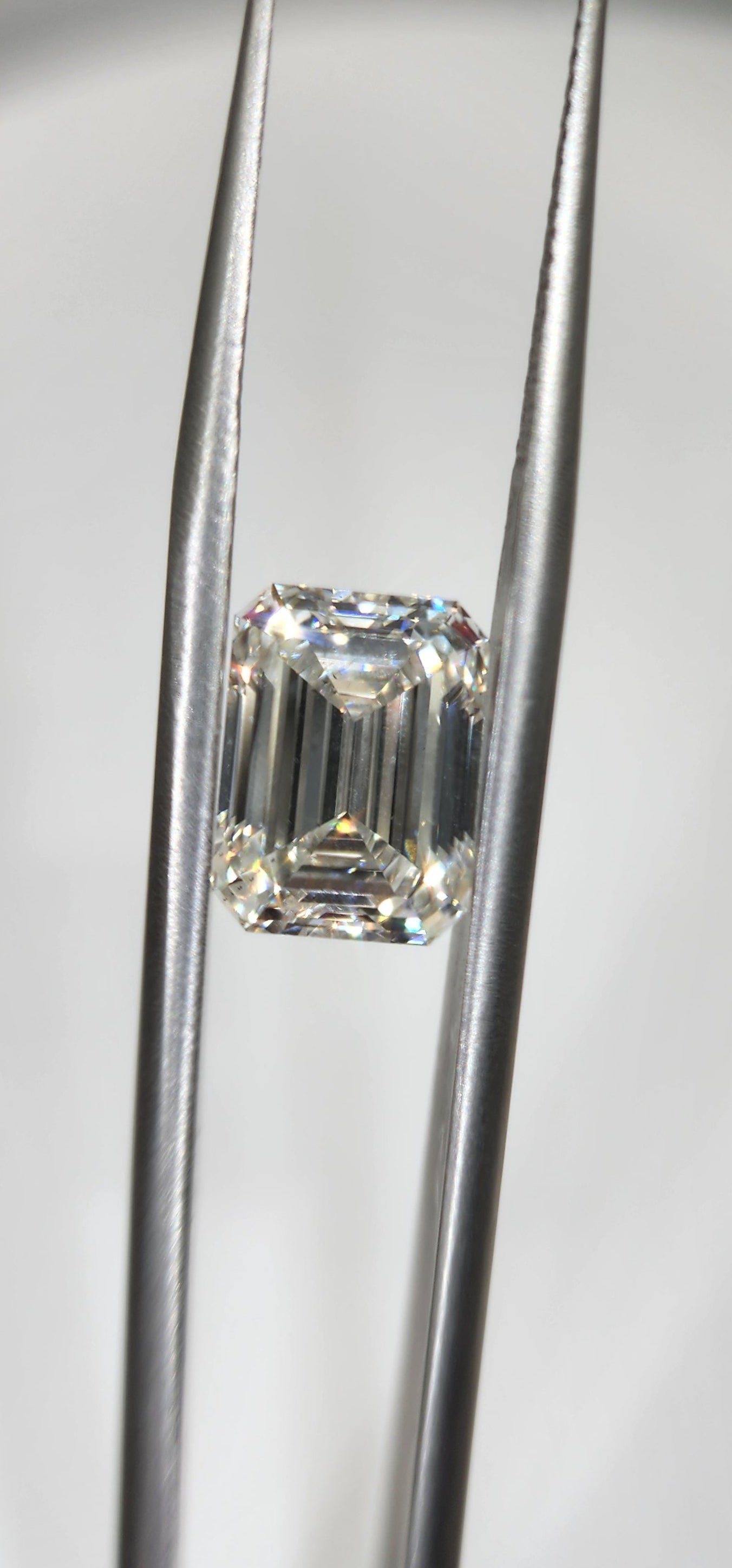 4.04 Carat Emerald Lab Grown Diamond, Color H, SI1 Clarity IGI Certified
