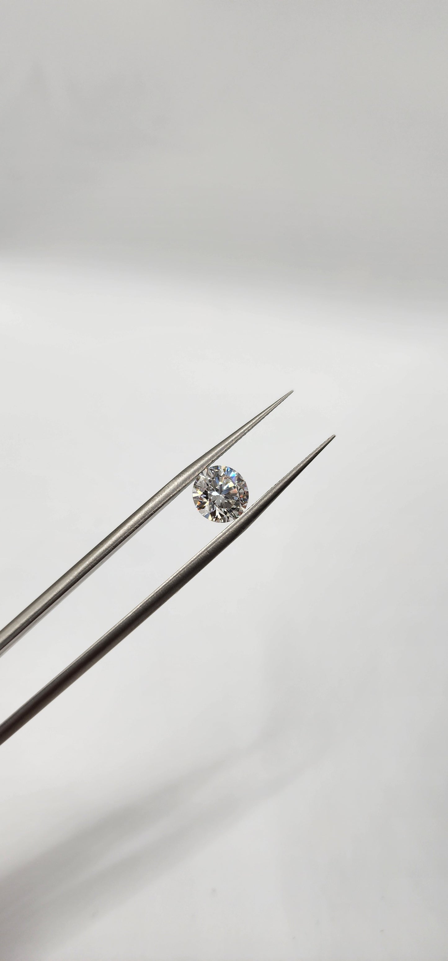 1.51 Carat Round Lab Grown Diamond, Color F, VVS2 Clarity IGI Certified