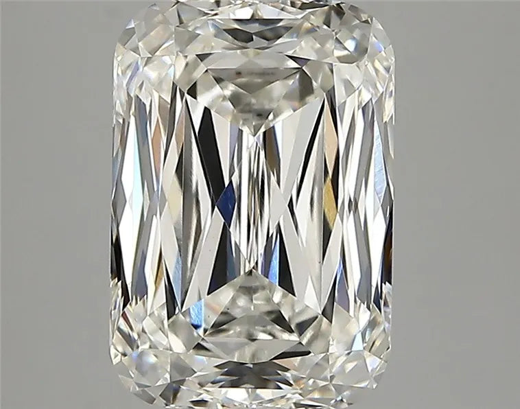 4.11ct Cushion modified Lab Grown Diamond (Colour G, Clarity VVS2, IGI Certified)