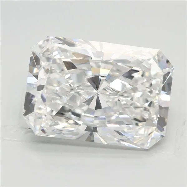 6.58ct Radiant Lab Grown Diamond (Colour E, Clarity VVS2, IGI Certified)
