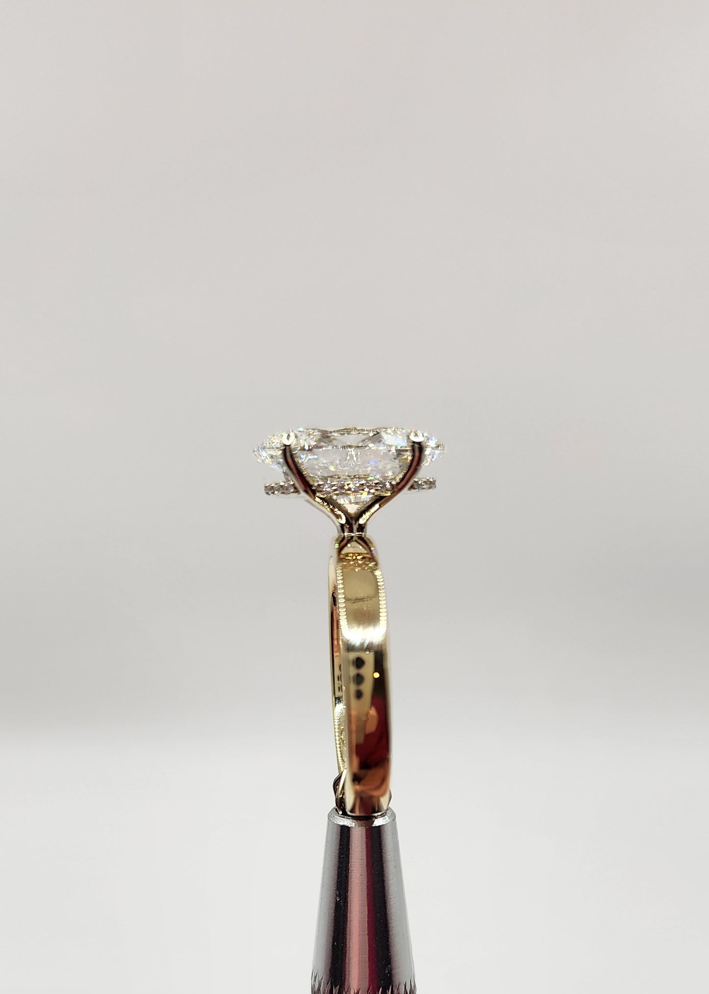 "The Carolyn" 5 Carat Oval, G VVS2 Lab Grown Diamond in 14k Gold 3mm Cigar Band Solitaire