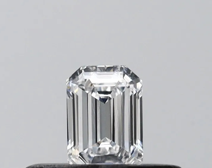 0.20ct Emerald Lab Grown Diamond (Colour D, Clarity VVS2, IGI Certified)