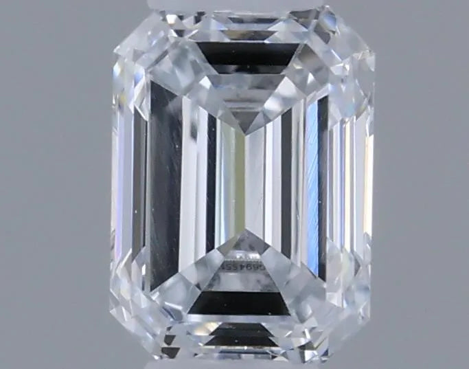 0.23ct Emerald Lab Grown Diamond (Colour E, Clarity VVS1, IGI Certified)