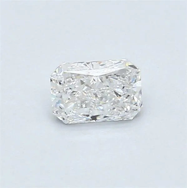 0.37ct Radiant Lab Grown Diamond (Colour D, Clarity VVS1, GIA Certified)