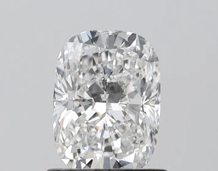 1.00ct Cushion brilliant Lab Grown Diamond (Colour E, Clarity VVS2, IGI Certified)