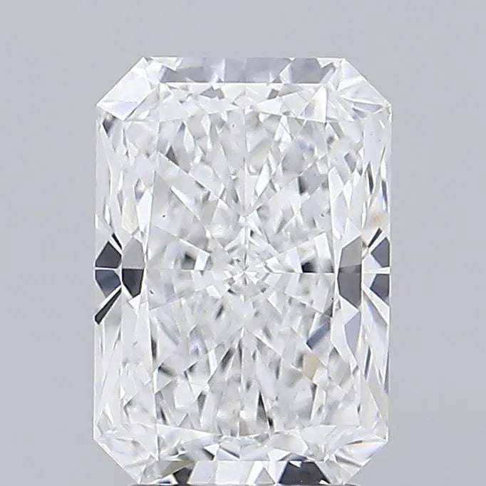 3.03ct Radiant Lab Grown Diamond (Colour E, Clarity VS2, IGI Certified)