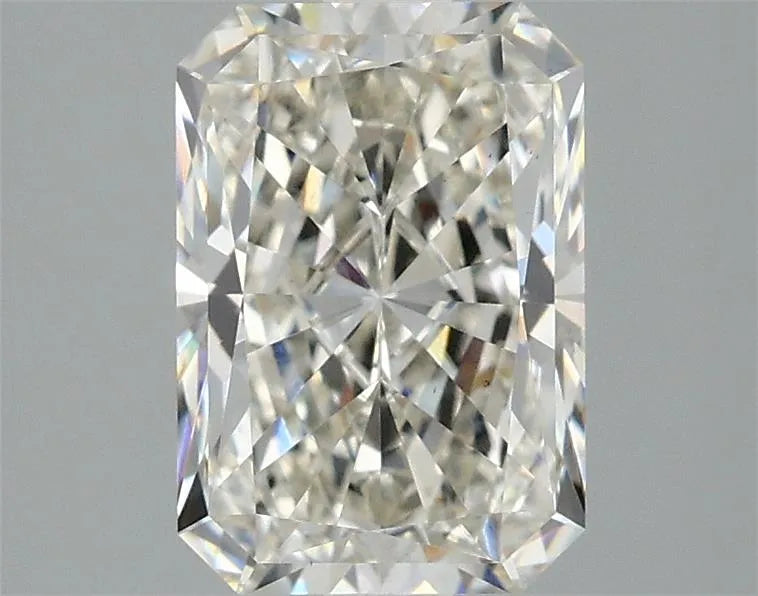 2.01ct Radiant Lab Grown Diamond (Colour H, Clarity VS1, IGI Certified)
