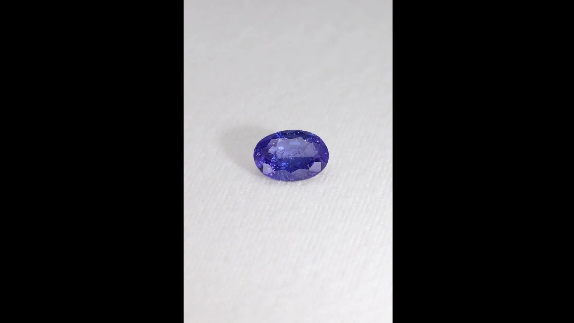 2.02ct Oval Natural Tanzanite (Colour Blue, Clarity Slightly Included, Cut Faceted)