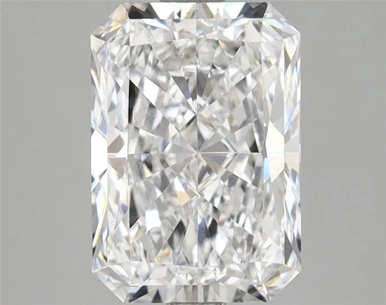 2.47ct Radiant Lab Grown Diamond (Colour E, Clarity VS2, IGI Certified)
