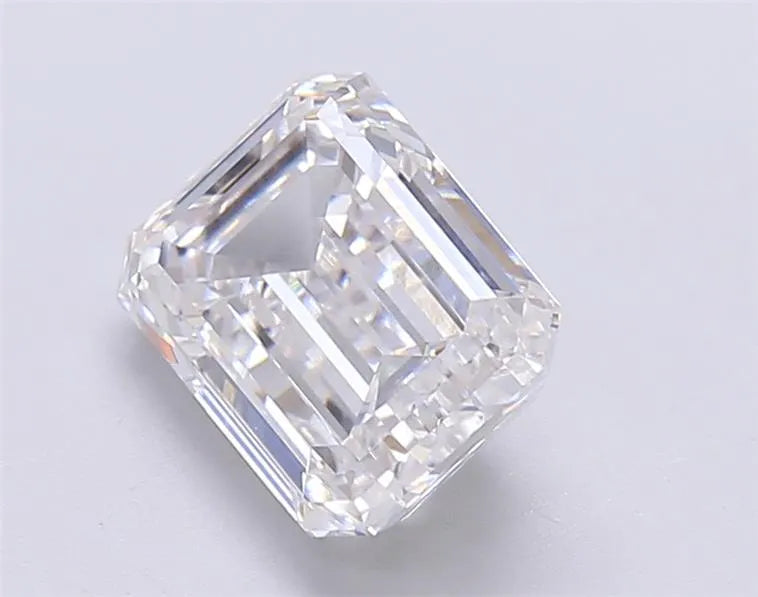 2.84ct Emerald Lab Grown Diamond (Colour D, Clarity VVS1, IGI Certified)