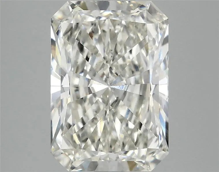 2.99ct Radiant Lab Grown Diamond (Colour G, Clarity VS2, IGI Certified)
