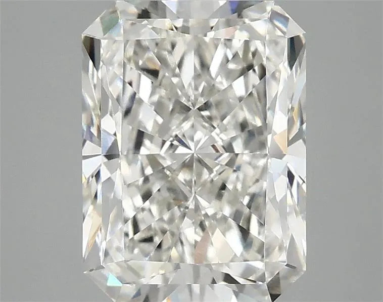 2.99ct Radiant Lab Grown Diamond (Colour G, Clarity VVS2, IGI Certified)