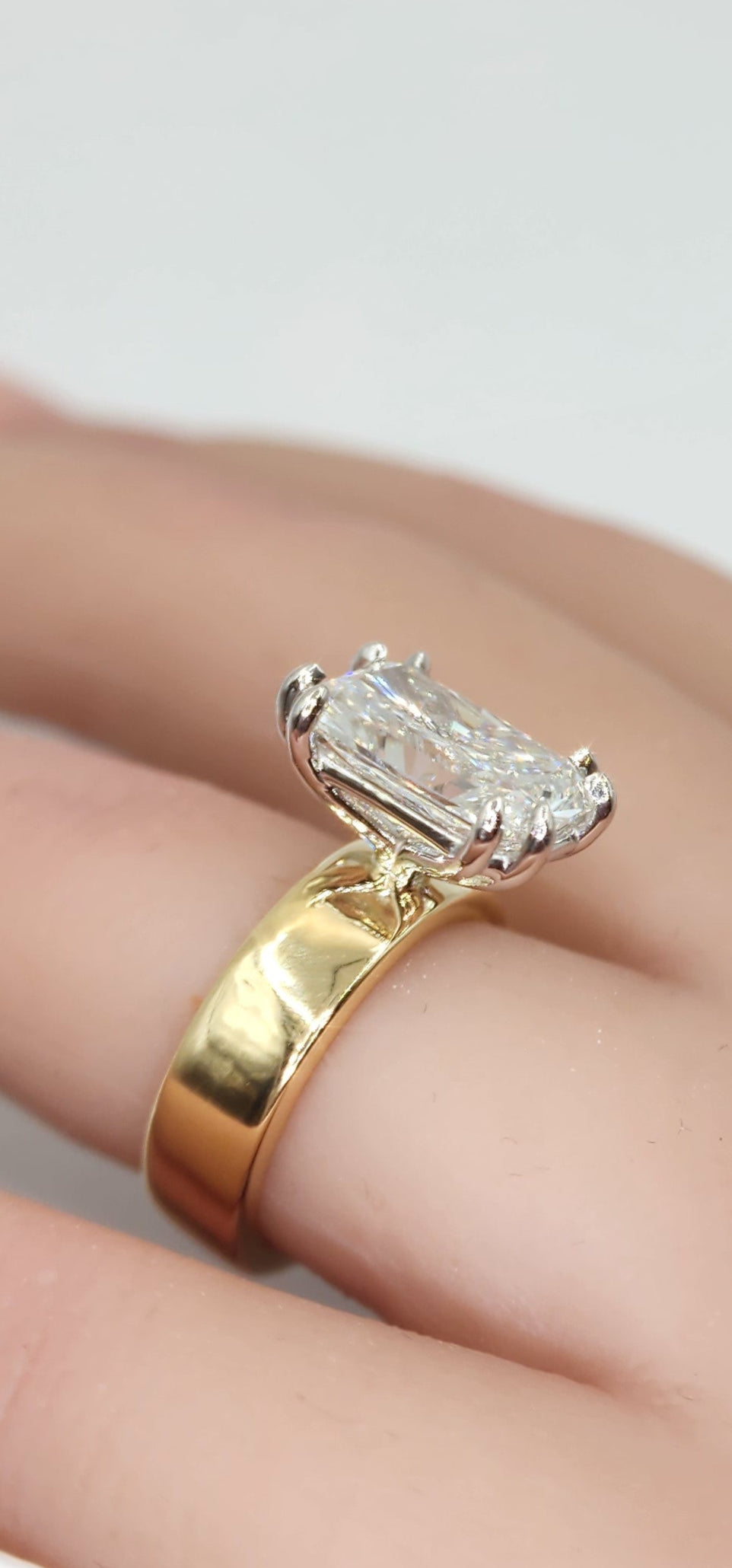 "The Kim" 4.5 Radiant Cut F, VS1 on 14K Yellow Gold 5.5 mm Cigar Band, with 14K White Gold Double-Claw Prongs, IGI Certified Lab Grown Diamond