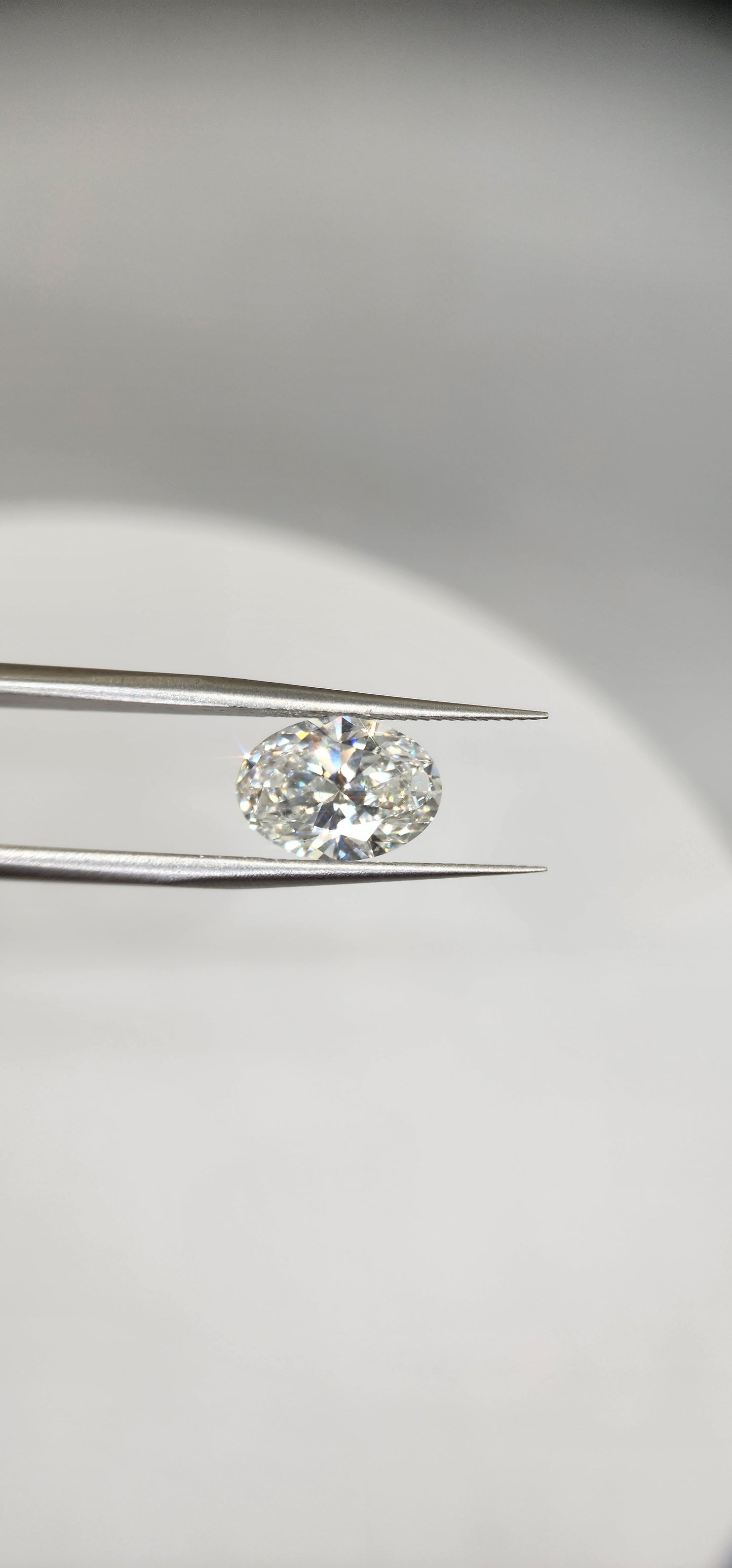 3.07 Carat Oval Lab Grown Diamond, Color G, VS1 Clarity IGI Certified (723535646)