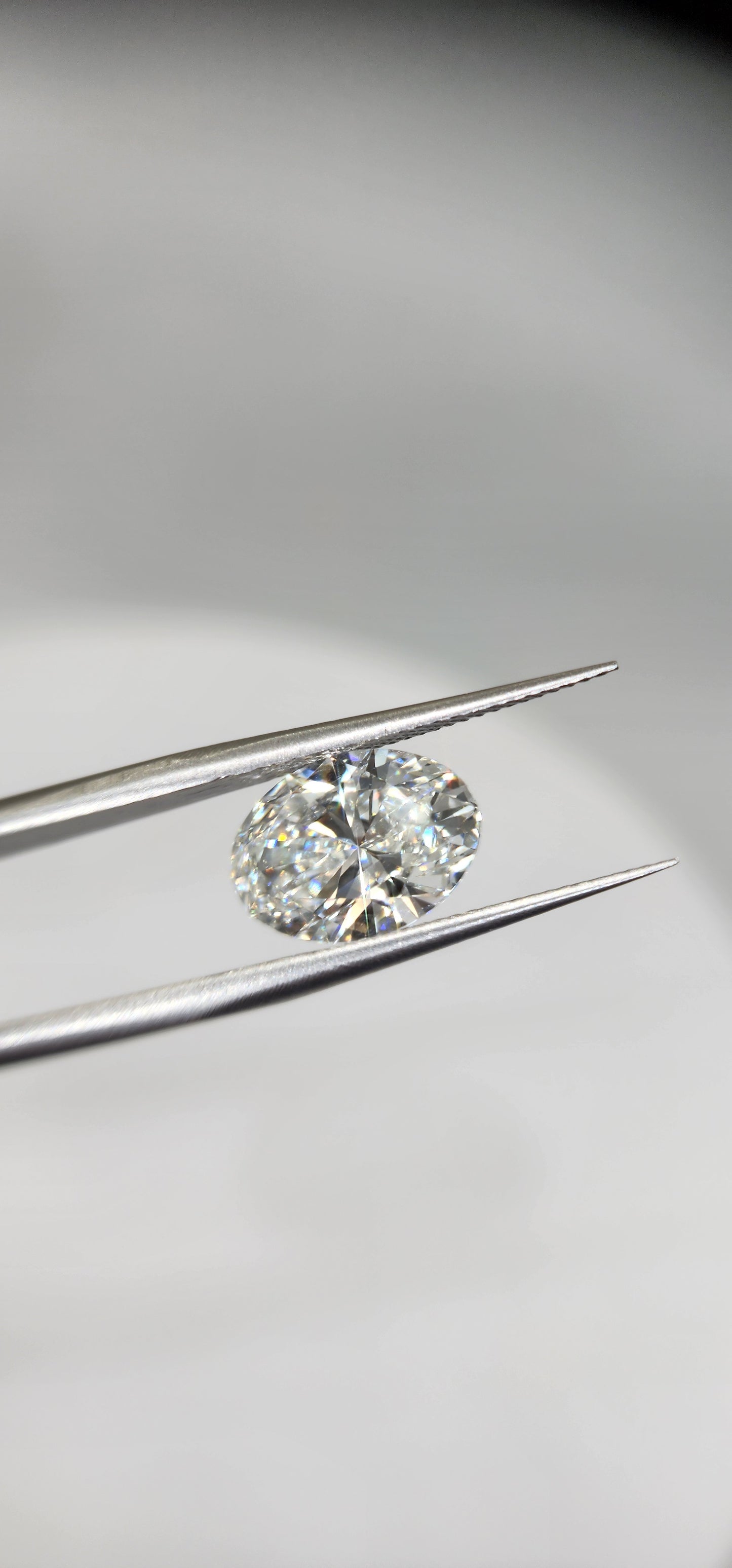 3.07 Carat Oval Lab Grown Diamond, Color G, VS1 Clarity IGI Certified (723535656)