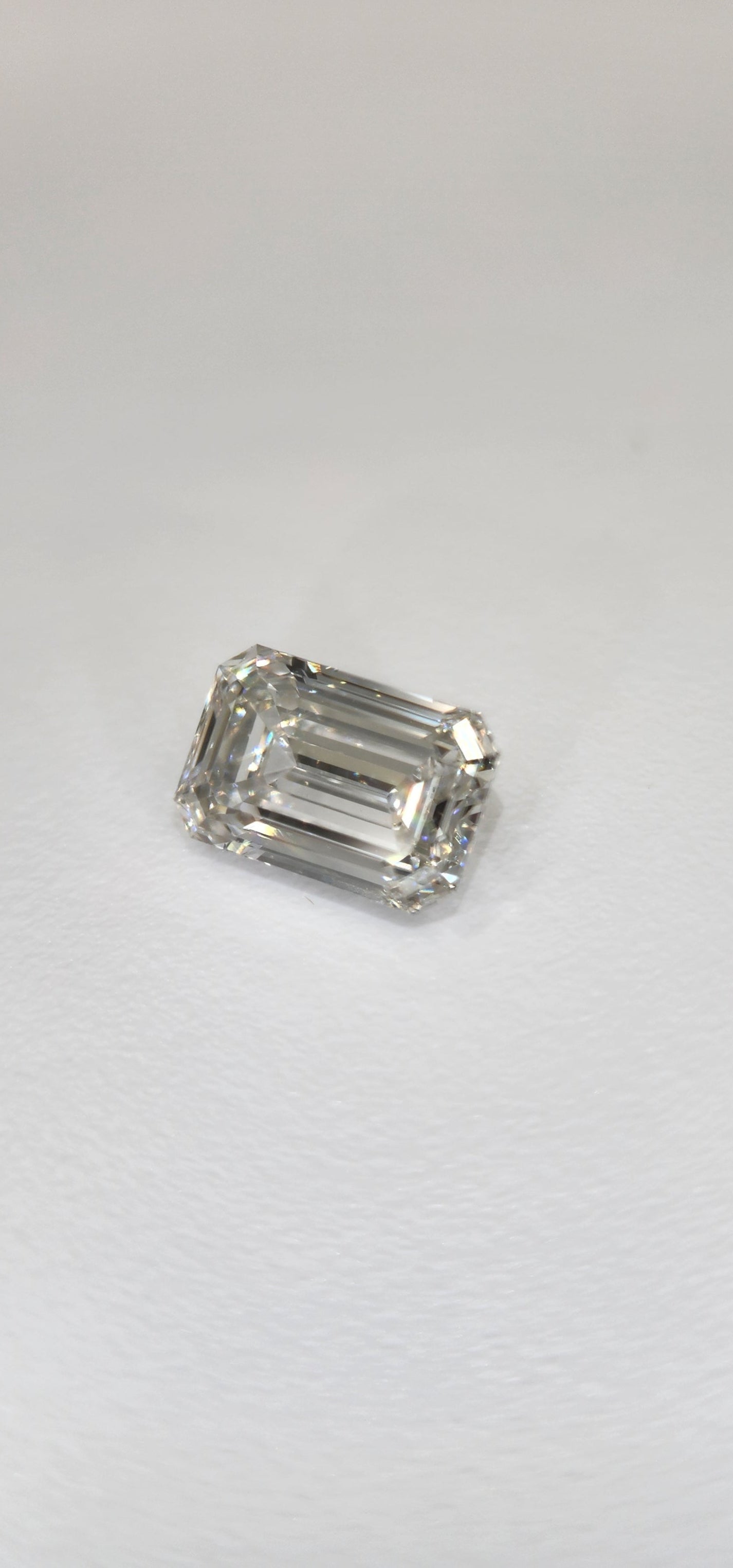 3.1 Carat Emerald Lab Grown Diamond, Color G, VS1 Clarity IGI Certified