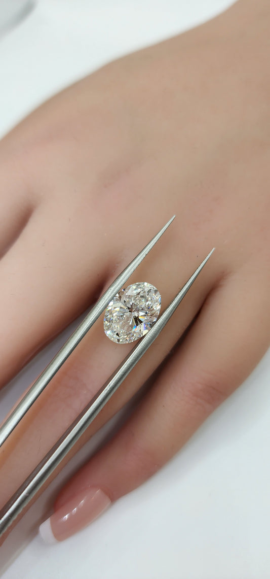 4.02 Carat Oval Lab Grown Diamond, Color F, VVS2 Clarity IGI Certified