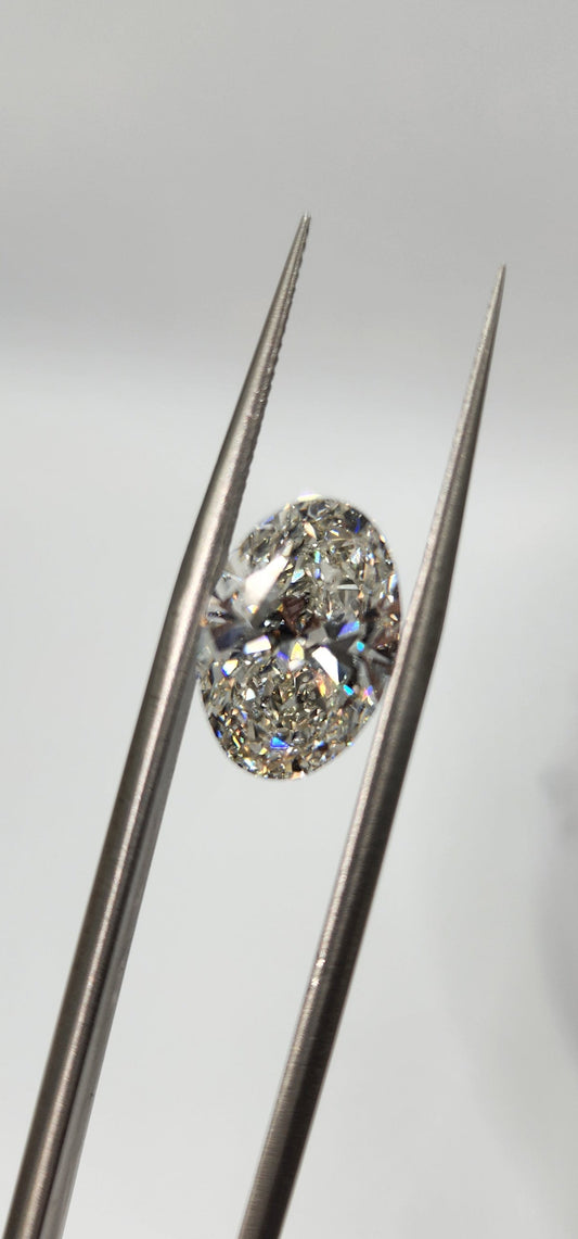 4.5 Carat Oval Lab Grown Diamond, Color G, VS1 Clarity, Uncertified