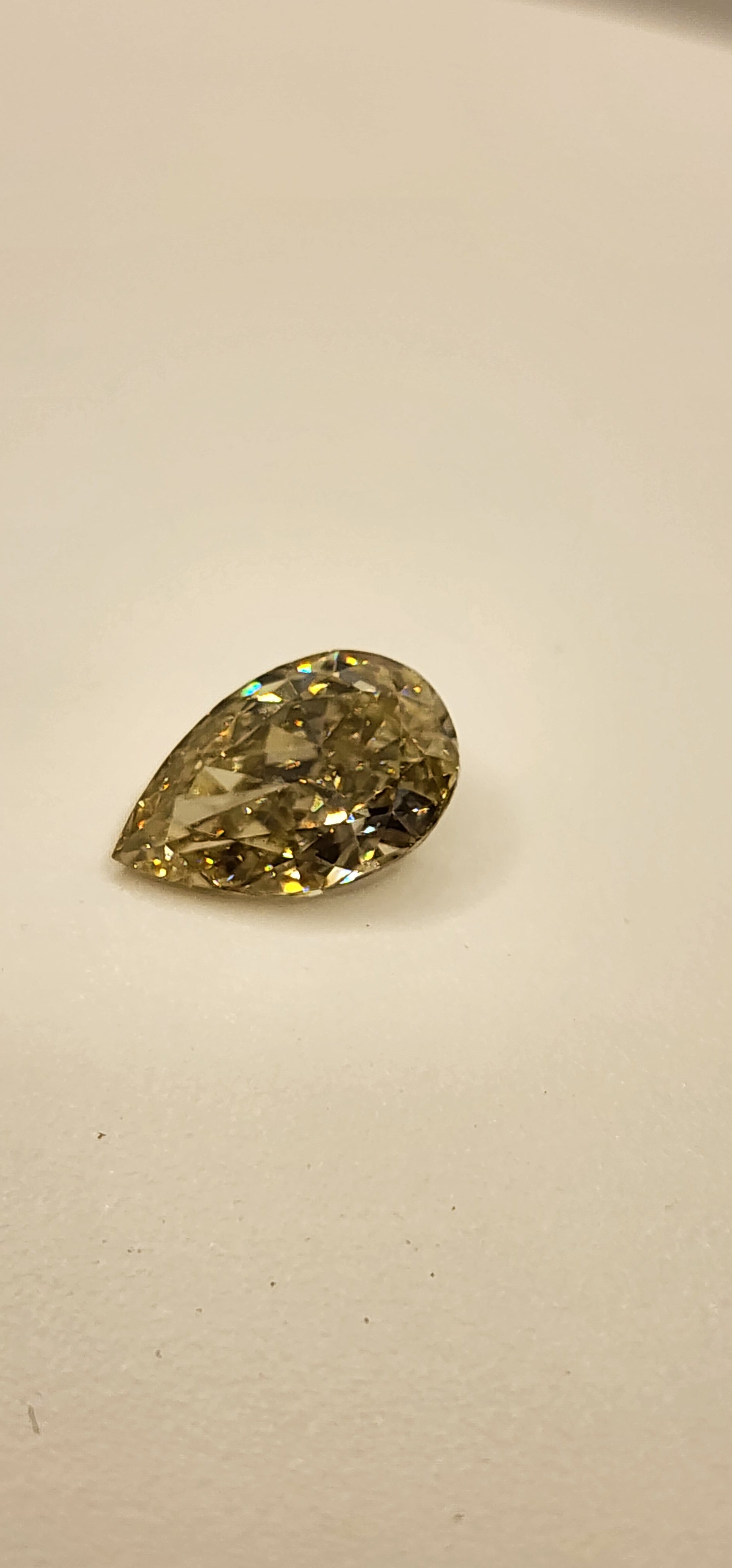 Yellow diamond on white display