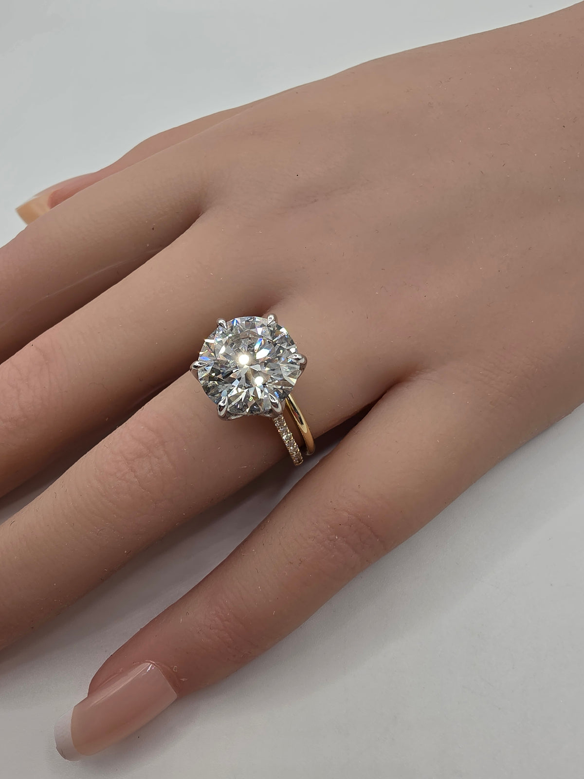 6 Carat Round Solitaire & 10k YG Solid Gold Band, IGI Certified w/ Hidden Halo and Tulip Basket