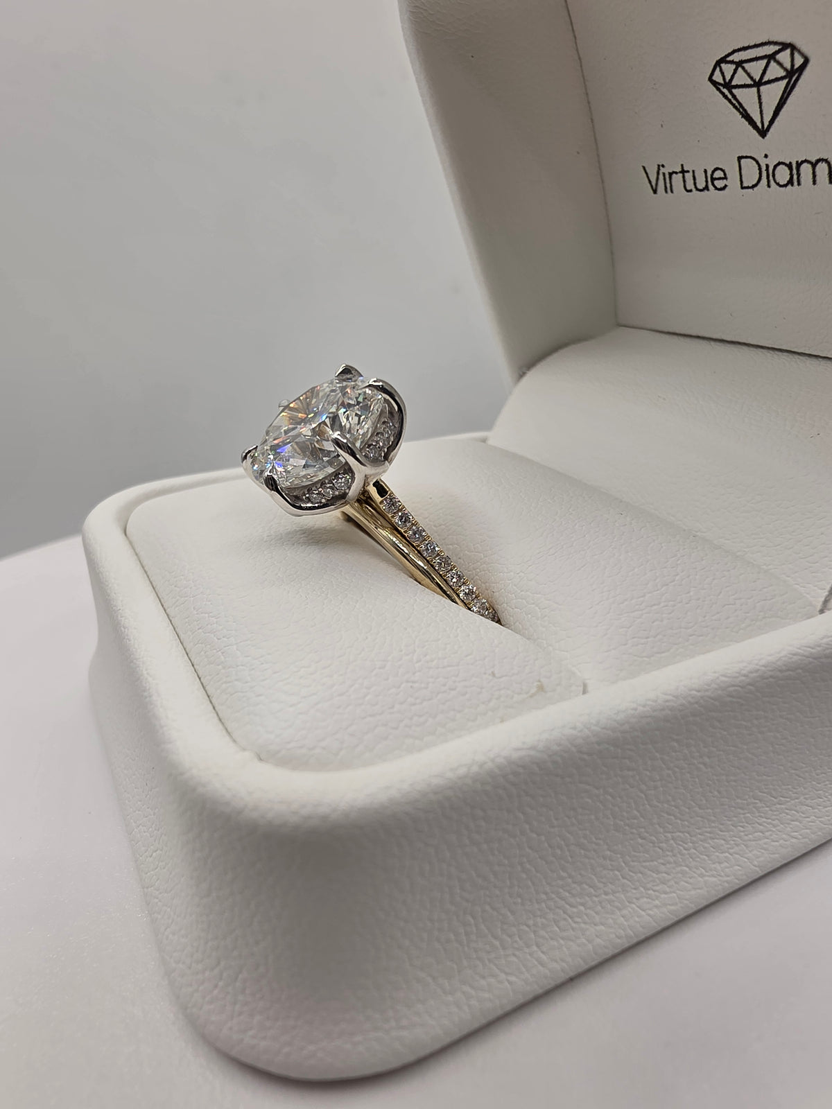 6 Carat Round Solitaire & 10k YG Solid Gold Band, IGI Certified w/ Hidden Halo and Tulip Basket