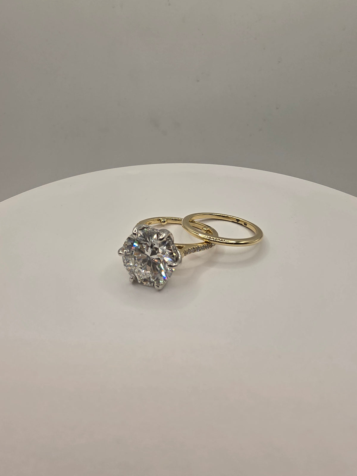 6 Carat Round Solitaire & 10k YG Solid Gold Band, IGI Certified w/ Hidden Halo and Tulip Basket