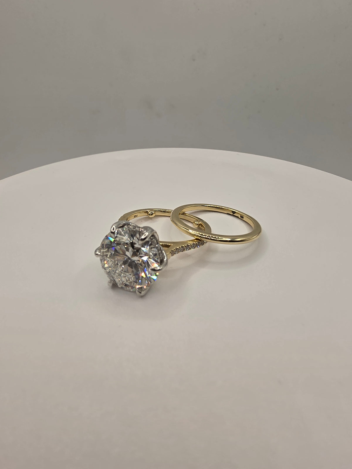 6 Carat Round Solitaire & 10k YG Solid Gold Band, IGI Certified w/ Hidden Halo and Tulip Basket
