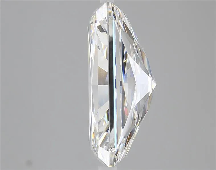 9.07ct Radiant Lab Grown Diamond (Colour F, Clarity VVS2, IGI Certified)