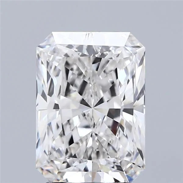 3.00ct Radiant Lab Grown Diamond (Colour G, Clarity VVS2, IGI Certified)