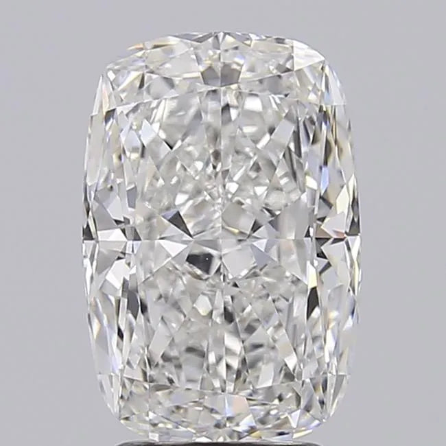 3.01ct Cushion modified Lab Grown Diamond (Colour E, Clarity VVS2, IGI Certified)