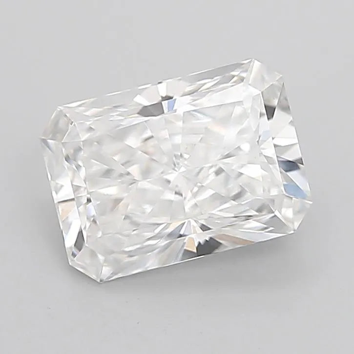 3.54ct Radiant Lab Grown Diamond (Colour E, Clarity VS1, IGI Certified)