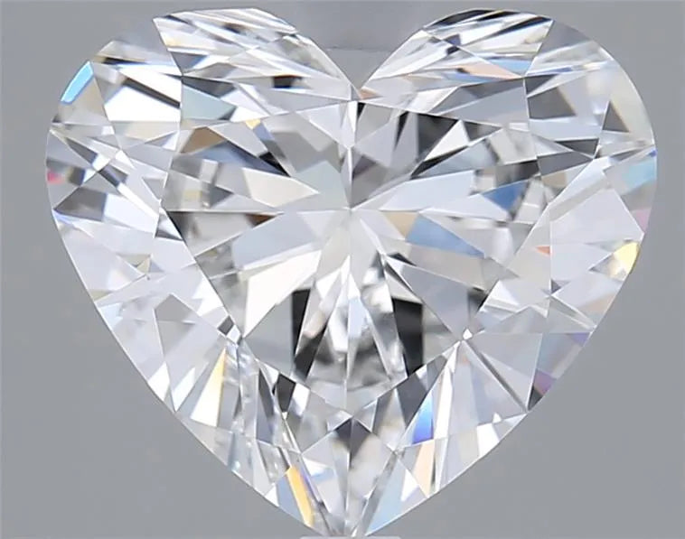 3.92ct Heart Lab Grown Diamond (Colour E, Clarity VVS2, IGI Certified)