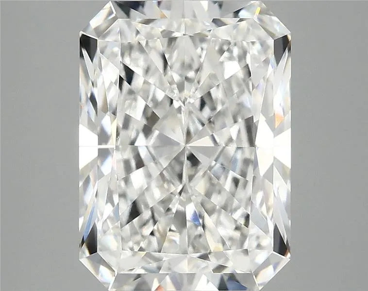 4.62ct Radiant Lab Grown Diamond (Colour F, Clarity VVS2, IGI Certified)