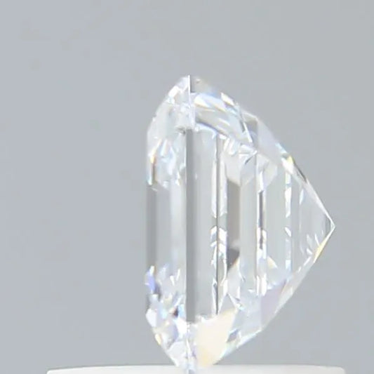 1.00ct Square emerald Lab Grown Diamond (Colour E, Clarity VVS2, IGI Certified)