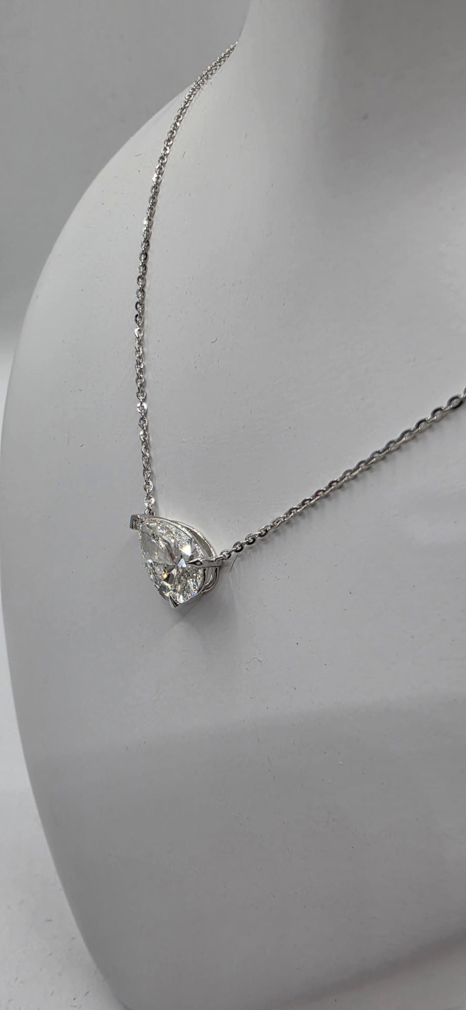 profile of pear shaped lab grown diamond necklace